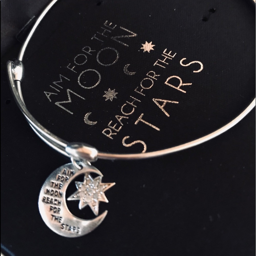 Sterling Silver 1/10 Diamond Bracelet ❤️